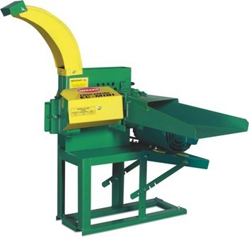 Integrated animal feed machine - Ecochicks Poultry Ltd 0727087285