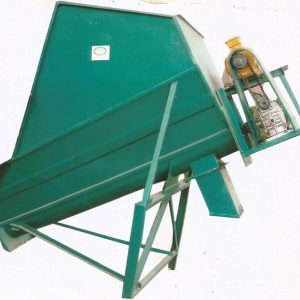 Feed mixers