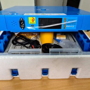 Egg incubator with automatic humidity control