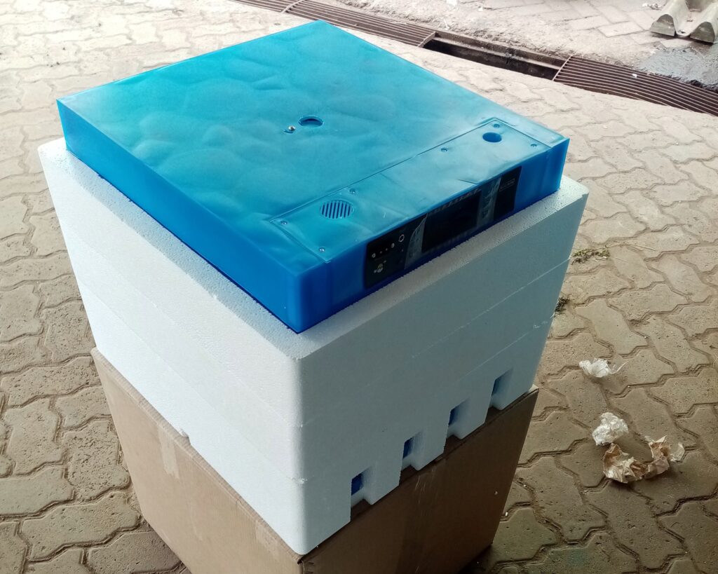 Intelligent control egg incubator