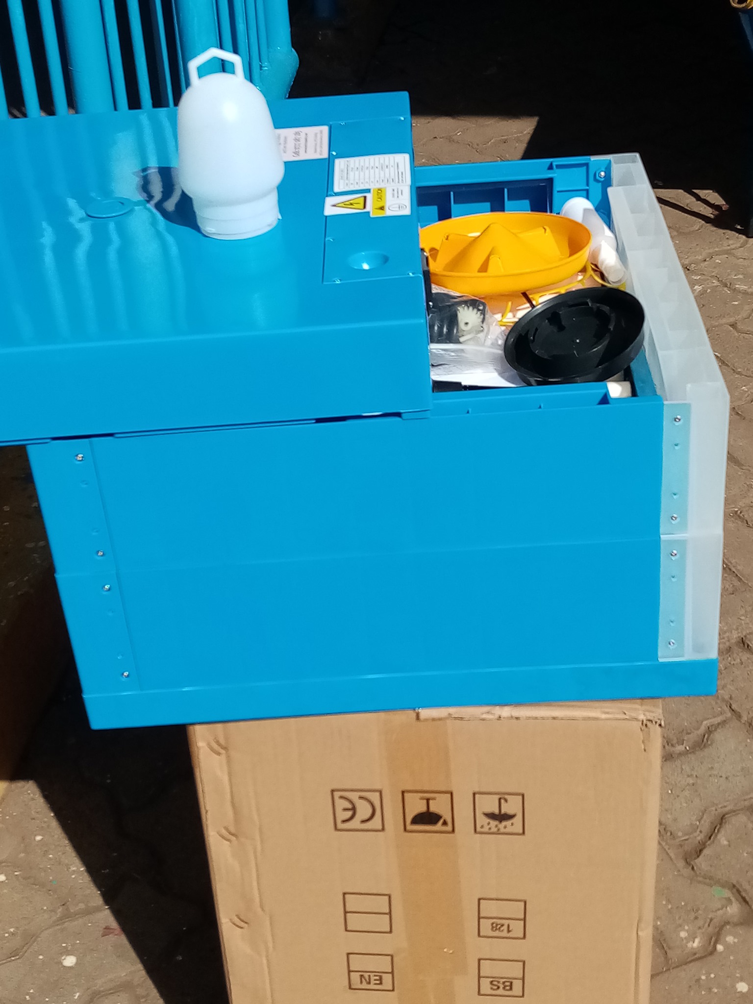 incubator components